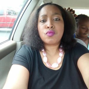 Meet your Posher, Angela